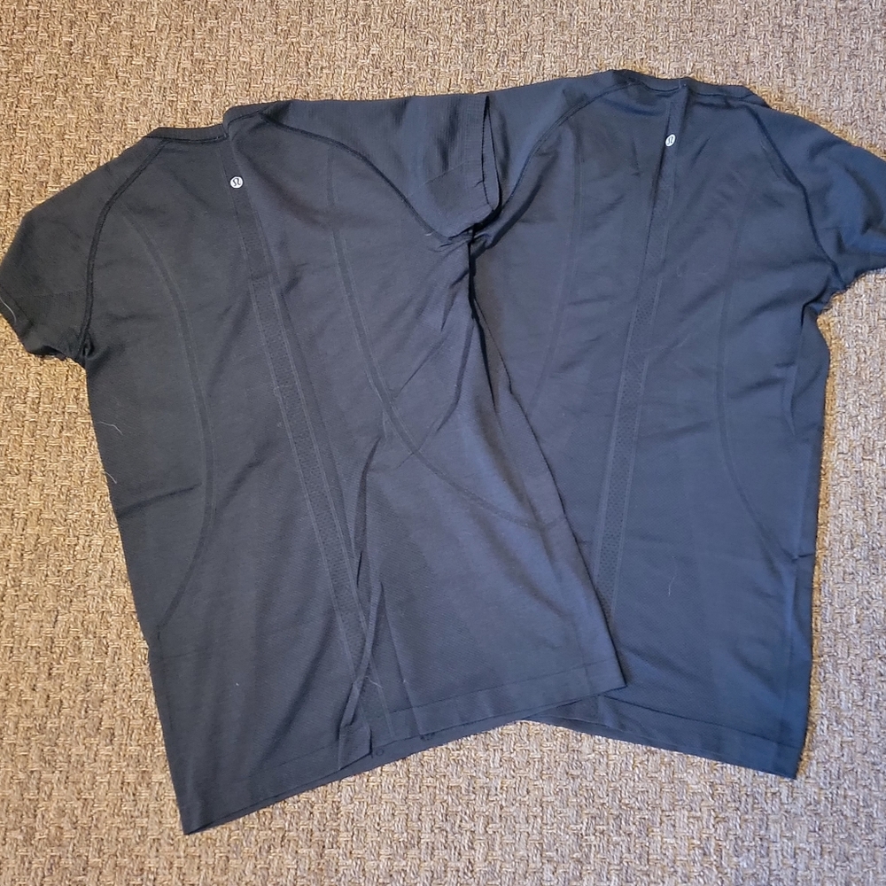 Lot of 2 Lululemon swiftly tops size 10